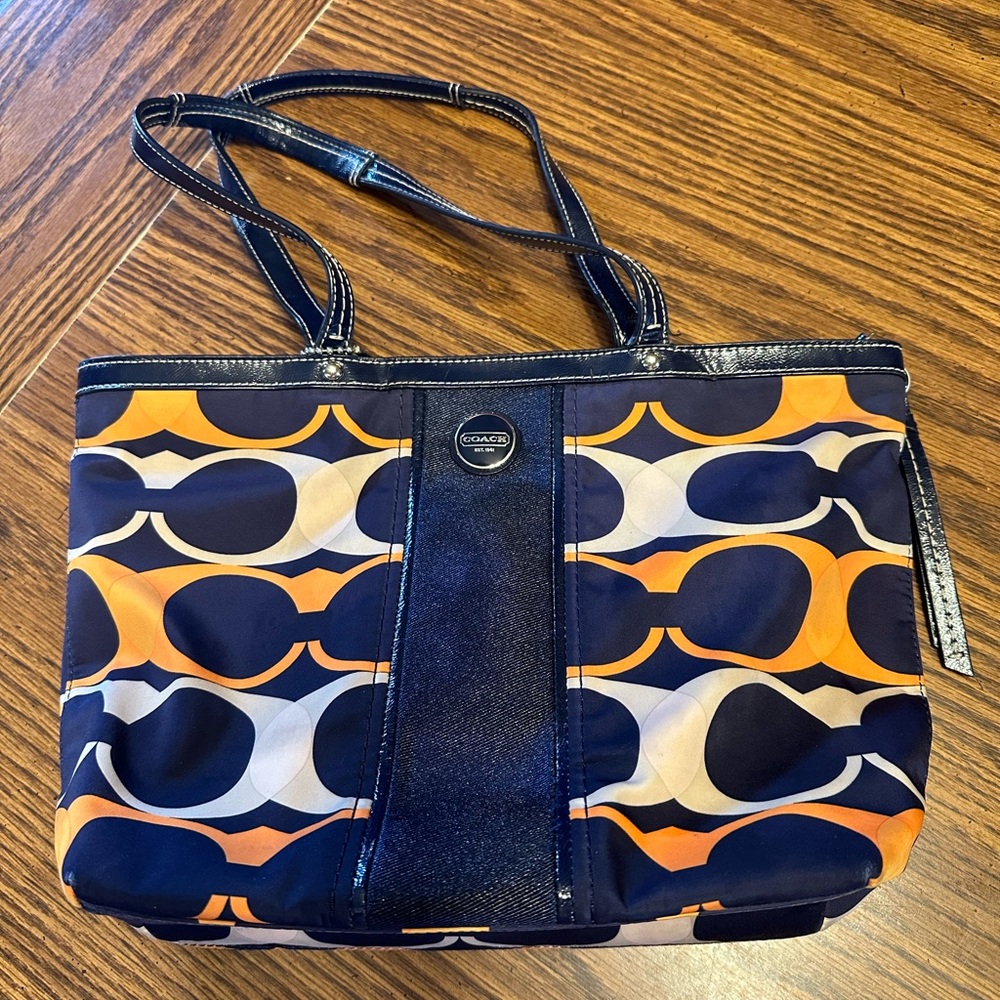 Authentic Coach Signature Stripe Tote, Gently Worn, Linear C Patterned Exterior - Picture 1 of 13